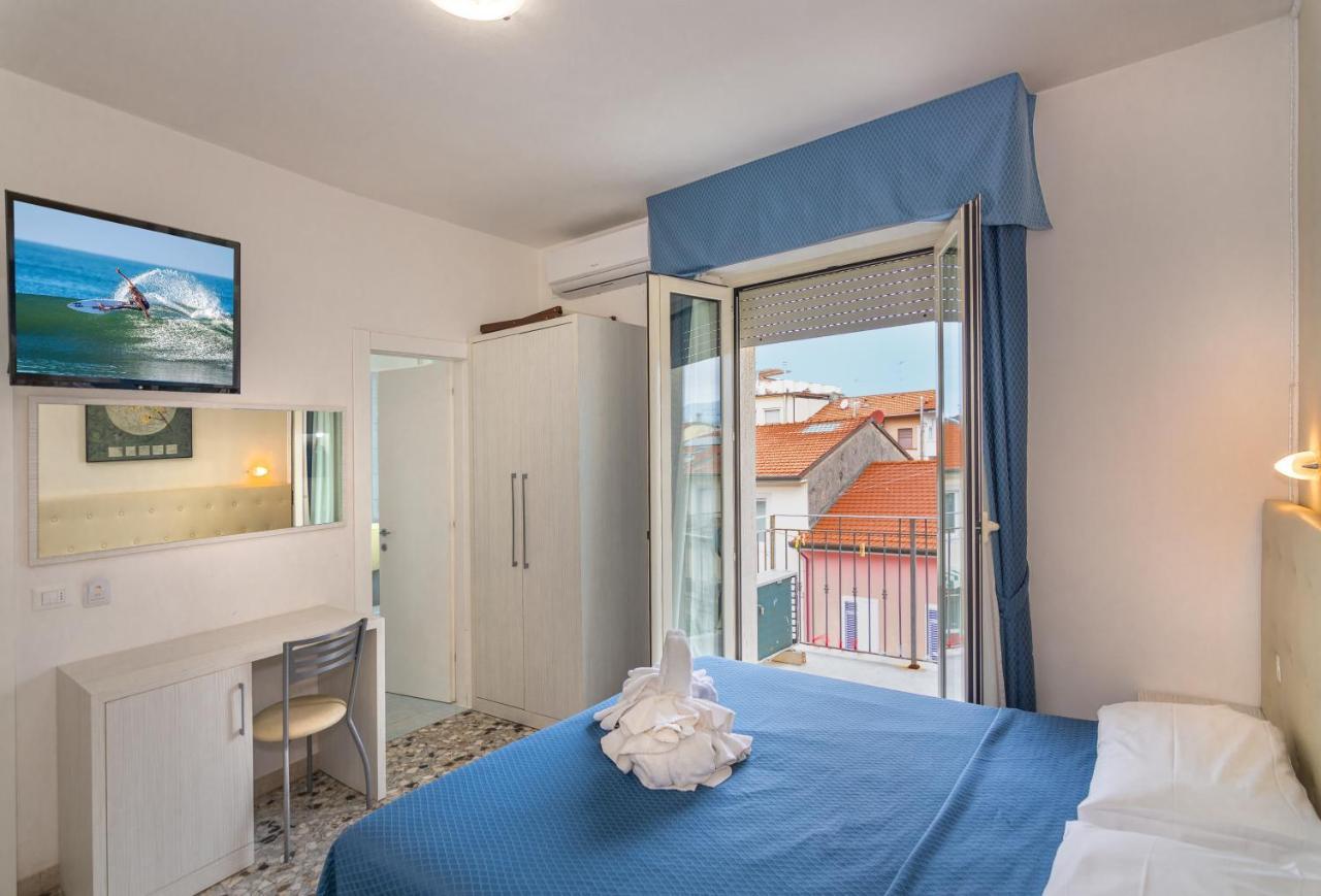 Hotel Caribe Viareggio Eksteriør bilde