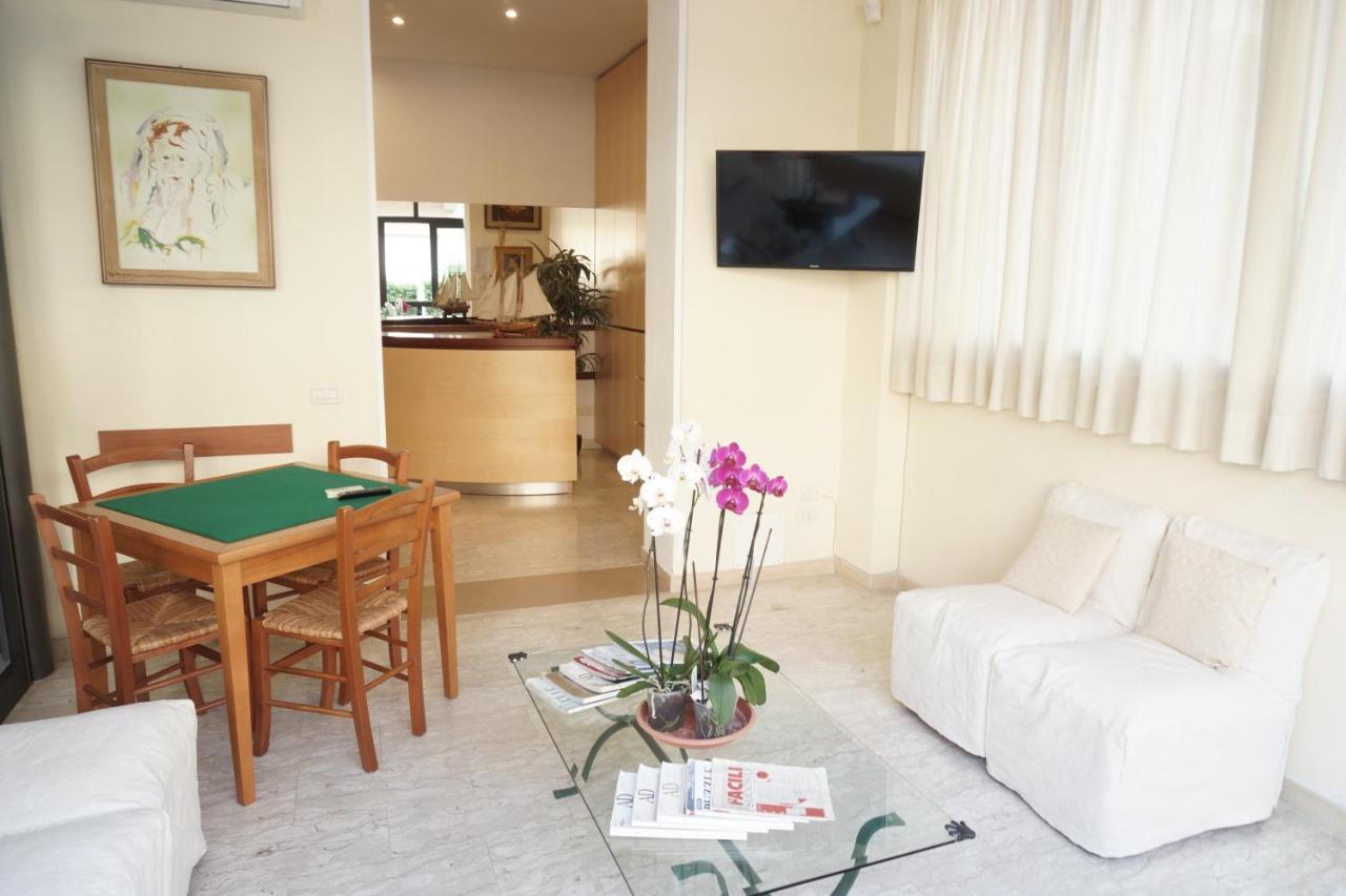 Hotel Caribe Viareggio Eksteriør bilde